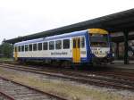 VT 411 der Nord-Ostsee-Bahn (NOB) mit Internationalzug 90007 Tnder-Niebll auf Bahnhof Tnder (Dnemark) am 25-6-2007.