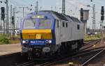 251 007 rangiert am 04.07.14 durch das Gleisfeld von Hamburg-Altona.