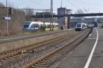 OSNABRÜCK, 16.03.2012, VT 648 092 (rechts) und VT 719 (links) der NordWestBahn im Hauptbahnhof