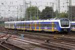 ET 440 210 bei der Einfahrt in Bremen Hbf.