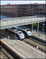 VT 648 072 und VT 648 078 der Nord-West-Bahn im Bahnhof Wilhelmshaven.