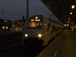 Transregio 460 014-4 steht mit TR84153 nach Mainz Hbf zur Abfahrt bereit im Hauptbahnhof Koblenz.