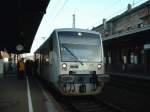 VT 006 der TransRegio Strecke Kaiserslautern - Kusel am 08.12.2001 in Landstuhl.