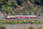 TRI 112 268-8 (E10 1268) auf der linken Rheinseite bei Kaub 4.7.2020