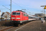 DB Gebrauchtzug 111 189 verlässt Schorndorf im Dienste für TRI mit einem Ersatzzug zur Fahrt als MEX13 nach Stuttgart Hbf.