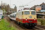 E10 1309 TRI mit Wagenüberführung in Wuppertal Steinbeck, am 06.04.2023.