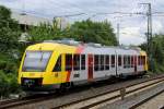 Auf der Fahrt nach Frankfurt begegnete uns der Tw 205 der Taunusbahn, welcher nach Knigstein im Taunus fhrt.