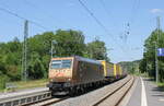 TXL 185 538-6  Pure Gold  mit einem KLV Richtung Bad Kösen, am 12.06.2023 in Leißling.