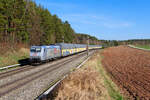 185 537 TXL mit DGS 59904 (Regensburg Ost - Imsumer Deich) bei Hagenbchach, 30.03.2021  