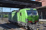 TX Logistik AG, Troisdorf [D] mit der ELL Vectron  193 283  [NVR-Nummer: 91 80 6193 283-9 D-ELOC] und einem KLV-Zug am 13.06.23 Durchfahrt Bahnhof Hamburg-Harburg.