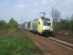 ES 64 U2-097 (TXL) mit Conatinerzug am 26.4.2008 durch Limmer -> Linden