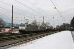 185 531 + 538 mit dem Transped Zug DGS 43101 am 19.12.2009 in Brixlegg.