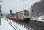 ES 64 U2-012 (182 512;TXL) mit DGS 43940 Wien Donaukaibahnhof - Hamburg Waltershof am 9.2.2010 durch Kreiensen