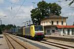 189 924 + 987 mit KLV Zug am 18.07.2010 in Aling.