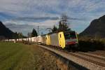 189 923 + 182 537 mit einem KLV Zug am 31.10.2010 bei Niederaudorf.