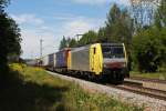 Die aktuell bei TXL eingesetzte 189 930 mit einem KLV Zug am 14.08.2011 bei Grokarolinenfeld.