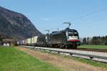 TXL 182 537 + 533 mit KLV Zug am 01.04.2012 bei Niederaudorf.