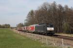 ES 64 F4 - 097 (TXLogistik) mit einem Sattelaufliegerzug in Großkarolinenfeld, 26.