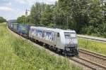 185 540-2  Oma Liesel  der TX-Logistik führt am 18.06.2004 bei Vilshofen a.d.