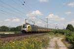 ES 64 U2 - 096 (TXLogistik) mit einem Autotransportzug in Burgstemmen, 23.