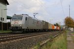 185 537-8 mit Containerzug in Fahrtrichtung Süden.