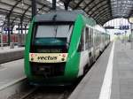 Vectus Lint 41 VT 253 steht am 30.07.14 in Wiesbaden Hbf 