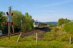   Der VT 123 der vectus Verkehrsgesellschaft mbH, ein Stadler GTW 2/6, fährt am 05.05.2013 als RB 28  Oberwesterwald-Bahn  die Verbindung  Au/Sieg - Altenkirchen - Hachenburg - Westerburg -