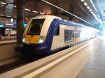 Zug 80903 von Leipzig nach Warnemnde ber Waren (Mritz), Rostock Hauptbahnhof steht bereit im Berliner Hauptbahnhof (Tief).