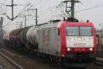 Die 185-CL 003 durchfuhr Kln Ehrenfeld mit einem langen Gterzug am 23.12.2008