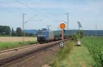 185-CL 008 mit einem Gterzug am 18.08.2012 bei Emmerthal