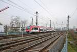 VIAS/Odenwaldbahn Bombardier Itino VT105 am 06.01.20 in Frankfurt am Main von einen Gehweg aus fotografiert