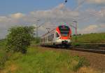 VIAS 305 als VIA 25011 von Neuwied nach Frankfurt (M) Hbf, bei Erbach (Rheingau); 13.05.2011