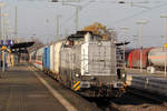 Vossloh DE 18 mit 2 ICE Mittelteilen und Schutzwagen vorne und hinten in Viersen 25.11.2020