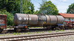 Am 06.07.2024 konnte der 37 80 7846 093 D-VTG mit der Ladung Chlorwasserstoffsäure bei der Durchfahrt im Bahnhof Aßling aufgenommen werden.