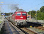 Am Abend,vom 24.August 2024,verließ die WFL 232 601,mit einem Powerstart,mit dem Strandexpress Binz-Potsdam,wieder Rügen.In Bergen/Rügen fotografierte ich das begeisterte Schauspiel.