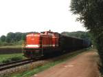 45 der RVM (Regionalverkehr Mnsterland GmbH) mit Gterzug 63124 zwischen Rheine-Stadtberg und Unna bei Rheine am 28-09-2001.