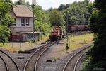 Lok 28 - MaK G1204BB, Baujahr 1984, Nr.1000816, 1120kw, 42/80 kmh - der WHE wartet im Übergabe-Bahnhof Wanne auf neue Aufgaben.