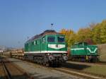 V300 002 in der beladestelle bei Naundorf am 09.10.12.Daneben steht die Wismut V60.