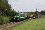 V300 002 mit einem beladenen Zug am 12.08.2013 bei Dobraschtz.