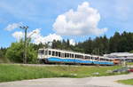 Nachschuss auf den Triebwagen 16, der sich zusammen mit Triebwagen 15 auf der Taöfahrt gen Garmisch-Partenkirchen befindet.

Kreuzeck-/Alpspitzbahn, 3. Juni 2018 
