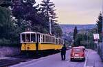 Die Zahnradbahn Stuttgart auf einer Sonderfahrt: Vorstellwagen 120 und TW 104 verlassen den Bahnhof Wielandshöhe, 15.09.1984