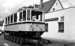 SSB Stuttgart__Zahnradbahn__Tw 101 auf dem Culemeyer Straßenroller in der Jahnstr.