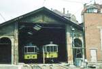 SSB Stuttgart__140 Jahre Zahnradbahn__Tw 104 [ME 1950] und Vorstellwagen 120 [ME 1900] abgestellt in der alten Bahnhofshalle. Beide Fahrzeuge können am 20.10. im Straßenbahnmuseum in S-Bad Cannstatt besichtigt werden.__25-07-1973