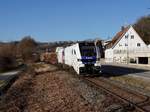 Die 159 201 mit einem Holzzug am 28.02.2021 unterwegs bei Deggenau.