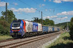 Am 10.08.2024 fuhr BeLog 159 238 mit einem Sandzug durch Leißling in Richtung Süden bzw.