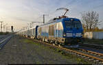 248 027-5 (248 106-8 | Siemens Vectron Dual Mode) schleppt Container der TRANSWAGGON GmbH für den Holzhackschnitzel-Transport durch den Bahnhof Angersdorf auf Gleis 2 Richtung Halle Rosengarten.