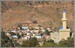 442.55 mit Güterzug auf dem Weg nach Asmara oberhalb von Nefasit. (06.12.2014)