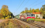 Die Sr1 3061 braust mit dem Intercity 924 aus Tampere nach Turku in Mellilä vorüber.Bild 28.9.2017