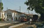 Autorail Billard A150D n214 mit 2 Wagen vor der Abfahrt als Abendzug nach Lamastre im Bahnhof von Tournon (26.09.2003)