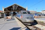 Ausfahrt von TGV 9860 nach Brüssel aus dem Bahnhof von Marseille.